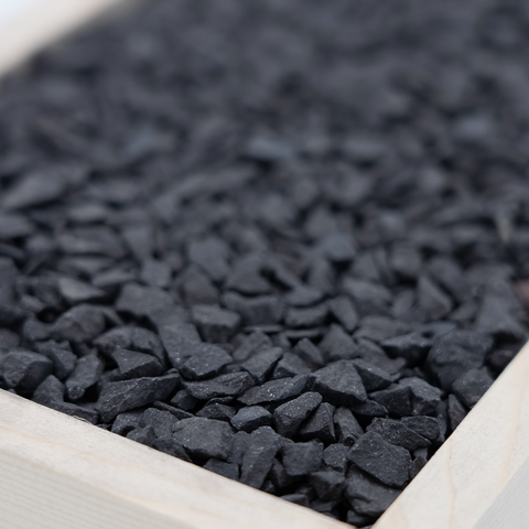 黒瓦砂利(中) 5mm〜8mm 15kg袋