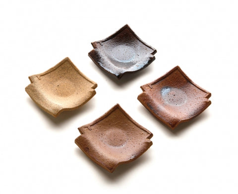 瓦皿 くぼみ 小